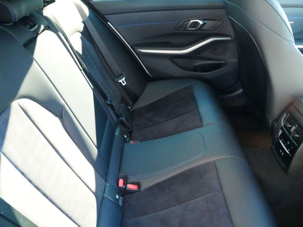 2025 BMW 3 Series