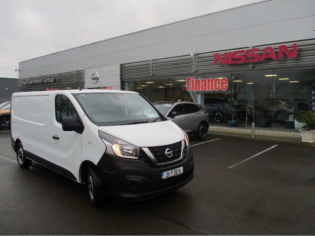 2021 Nissan NV300