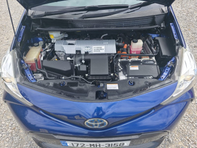 2017 Toyota Prius Alpha