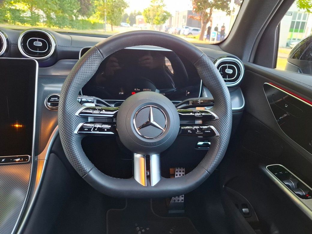 2025 Mercedes-Benz GLC Class