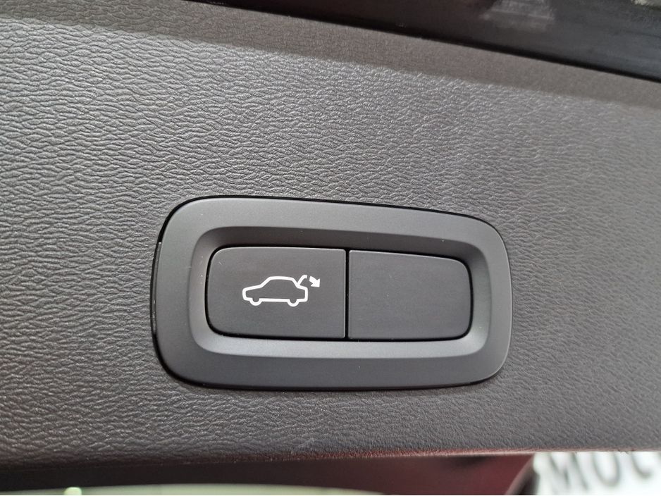 2022 Volvo XC40