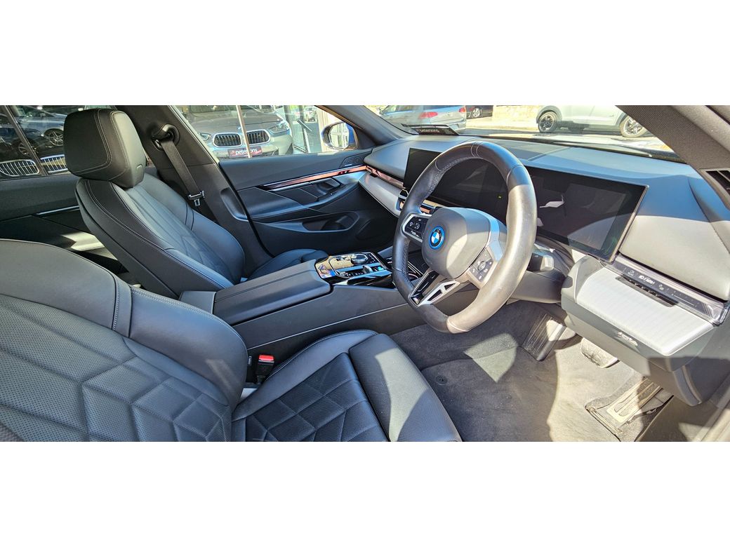 2024 BMW i5