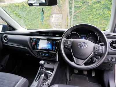 2016 Toyota Auris