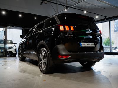 2023 Peugeot 5008