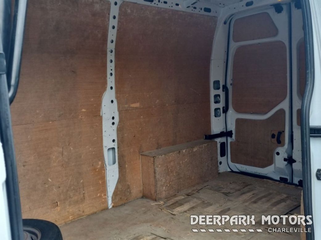 2022 Renault Master
