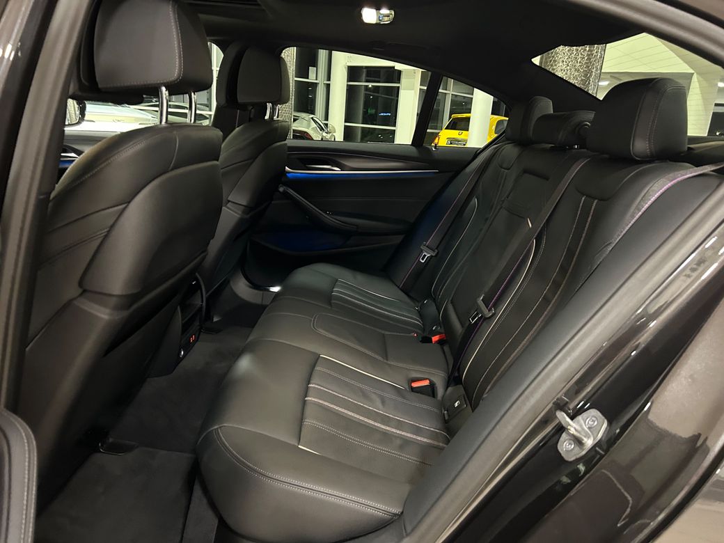 2022 BMW 5 Series