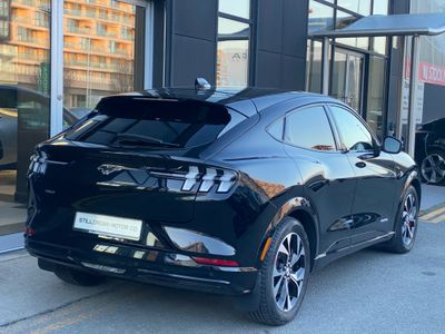 2022 Ford Mustang Mach-e