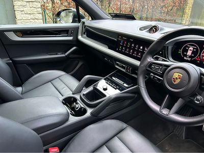 2024 Porsche Cayenne