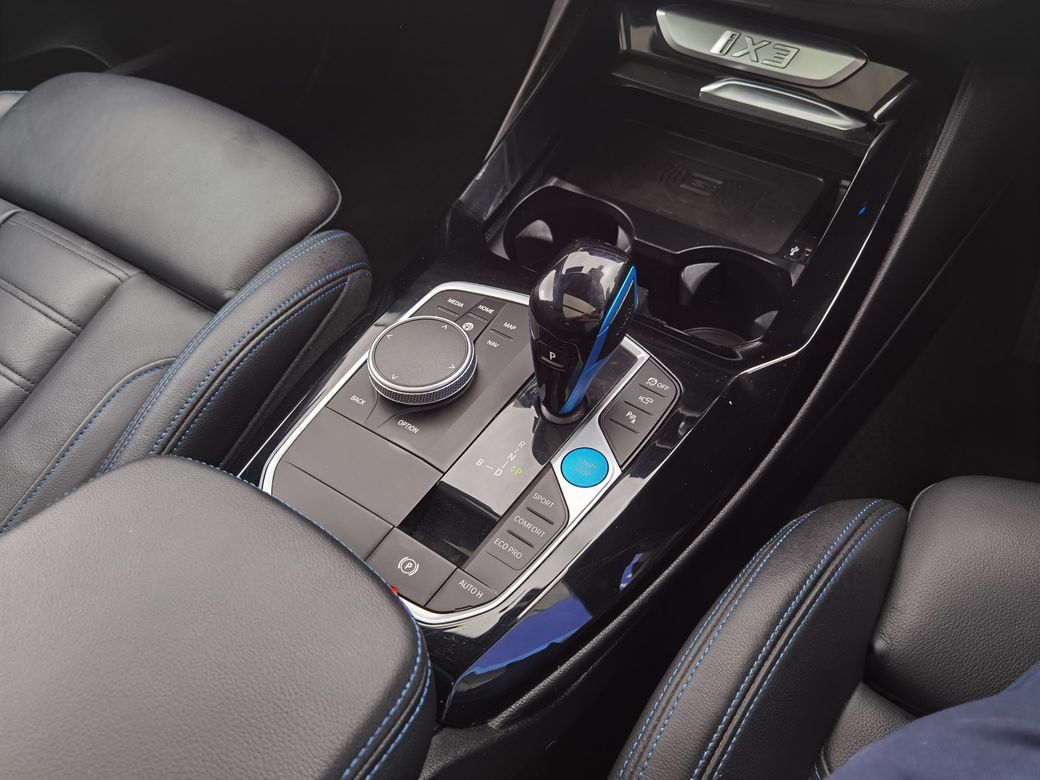 2022 BMW iX3
