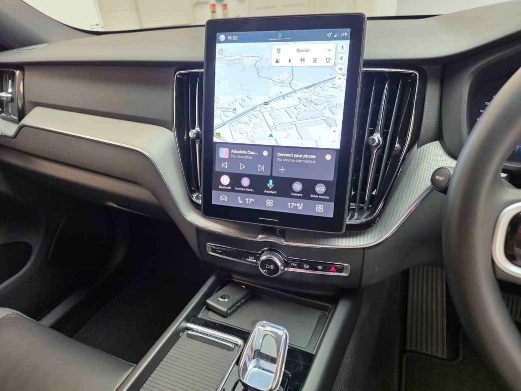 2025 Volvo XC60