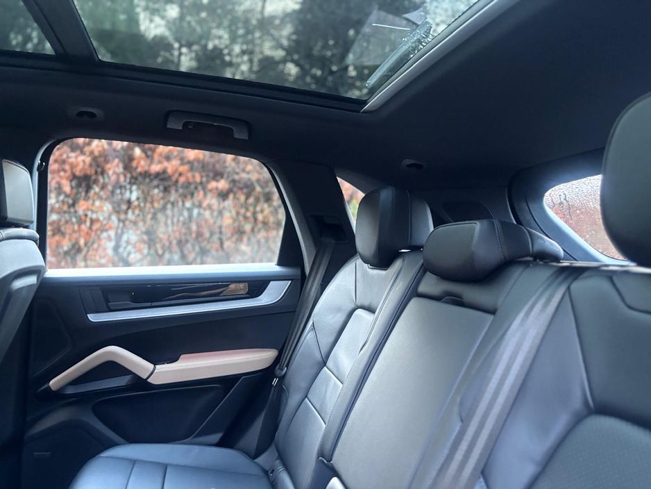 2023 Porsche Cayenne