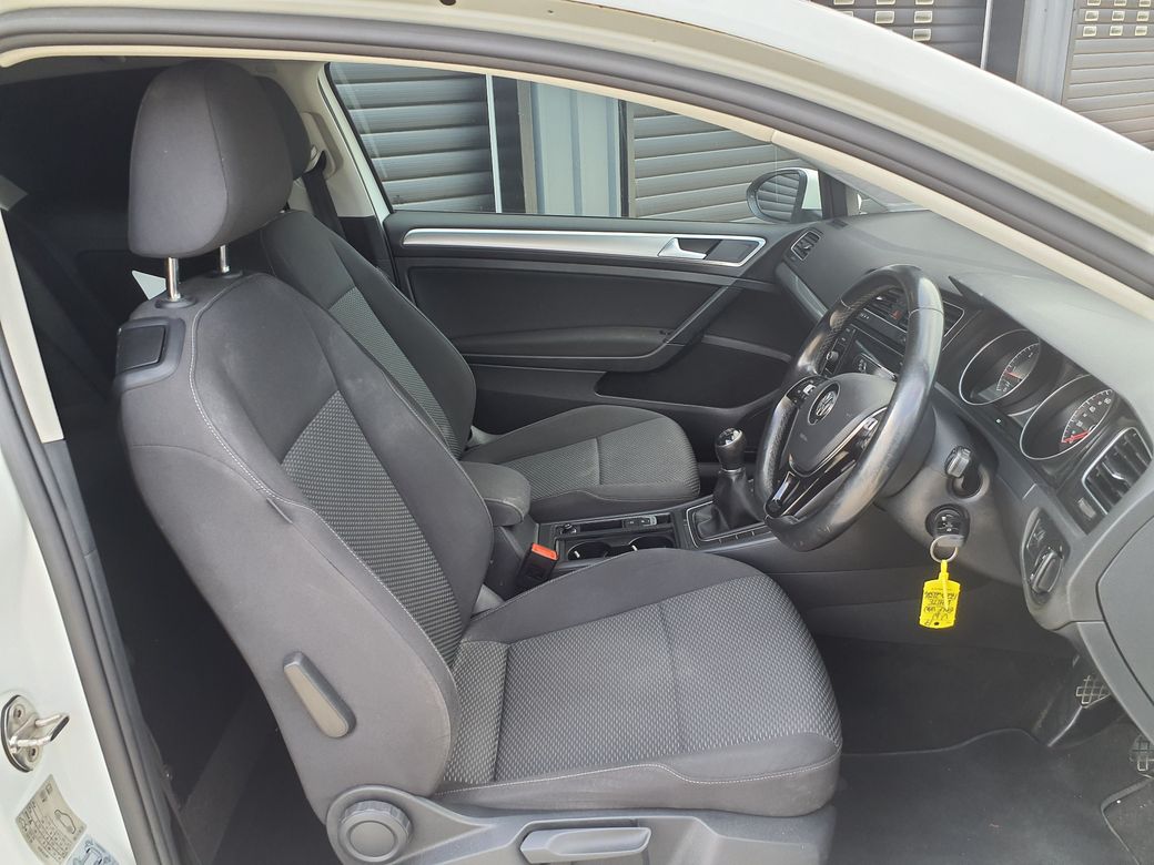 2017 Volkswagen Golf