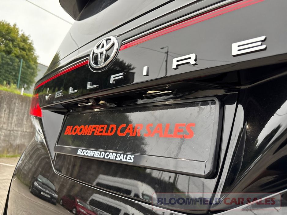 2025 Toyota Alphard