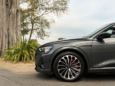 2022 Audi e-tron