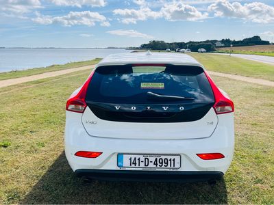 2014 Volvo V40