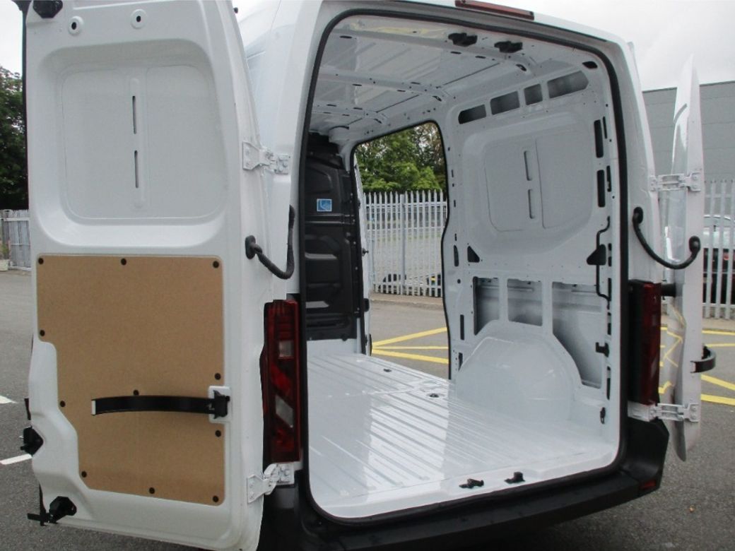 2026 Nissan Interstar