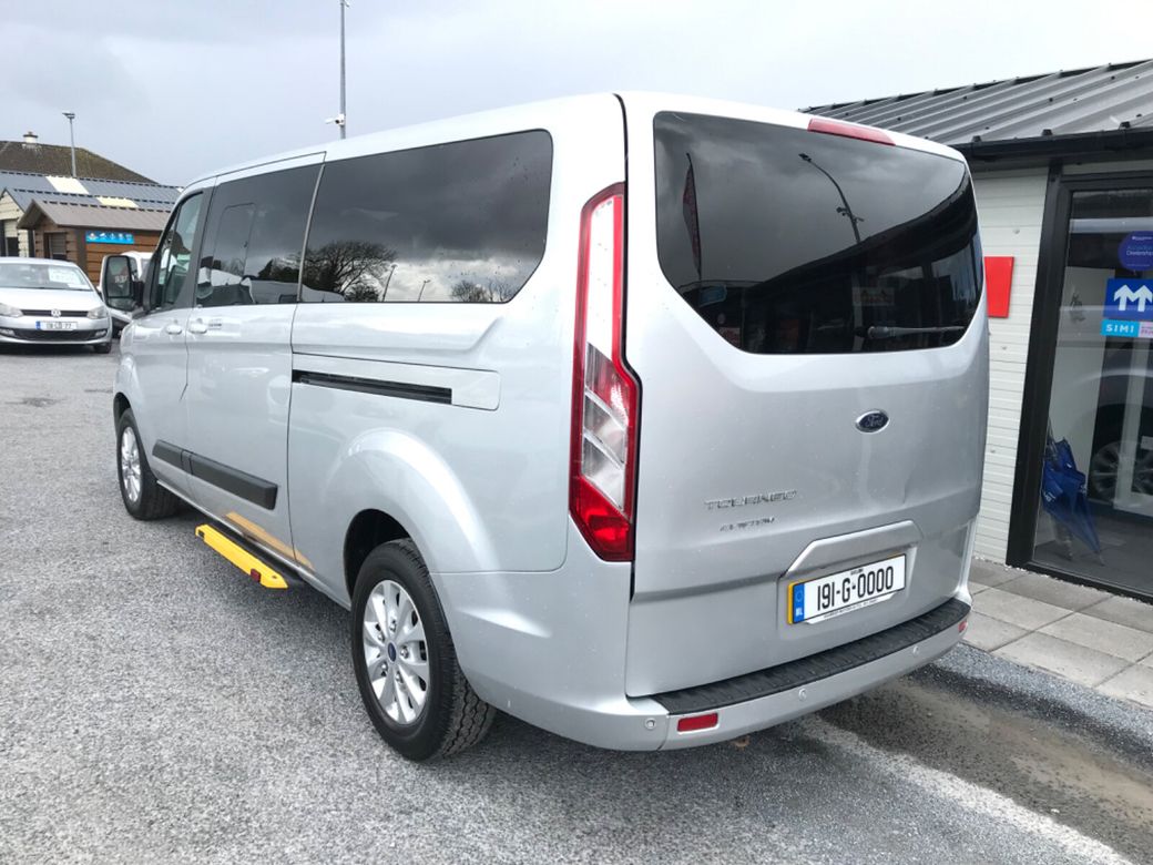 2019 Ford Tourneo