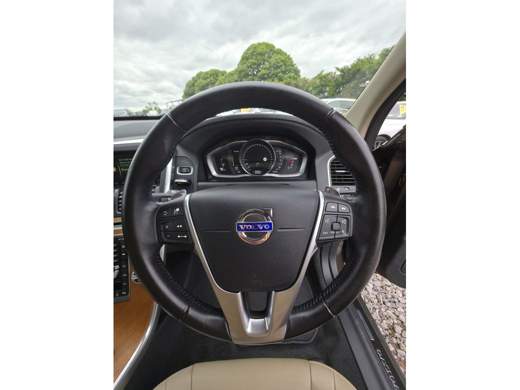 2016 Volvo XC60