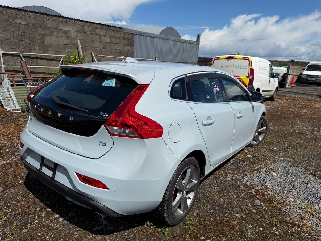 2013 Volvo V40