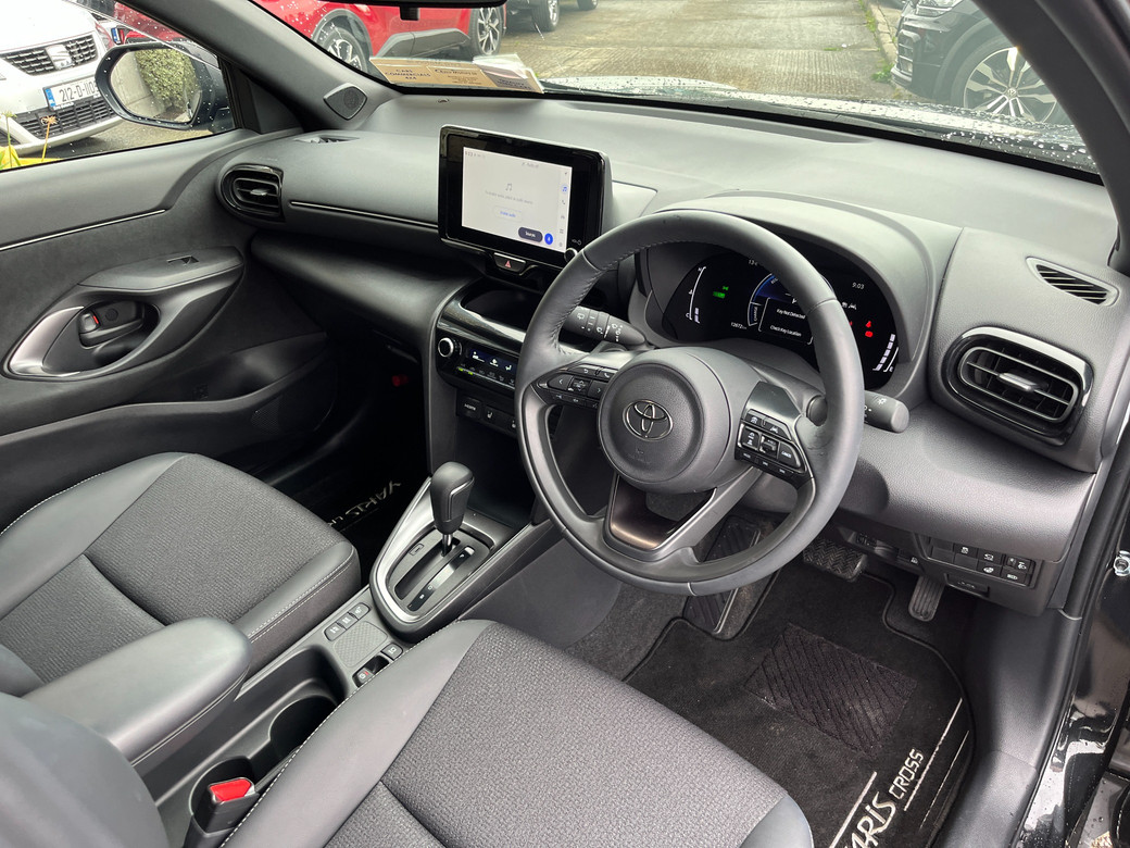 2025 Toyota Yaris Cross