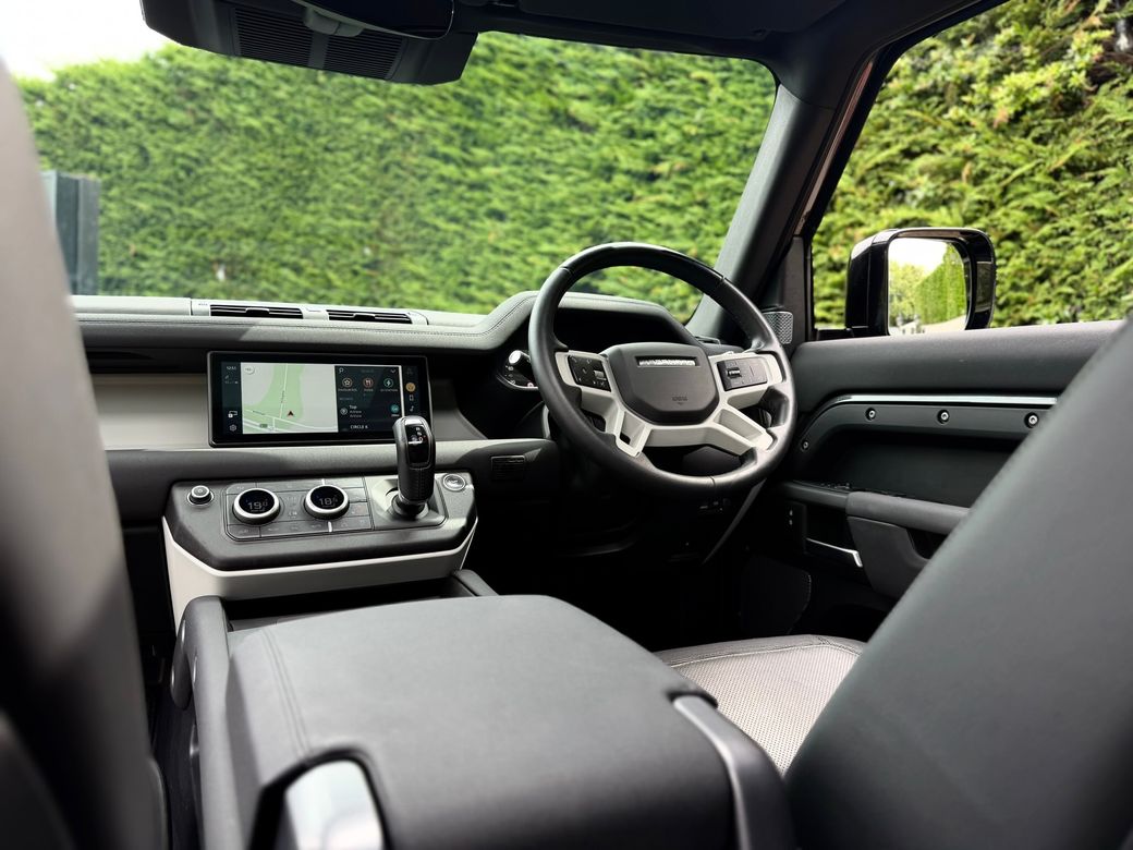 2023 Land Rover Defender 110
