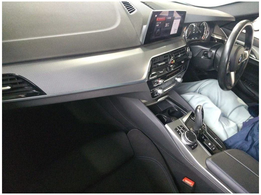 2020 BMW 523