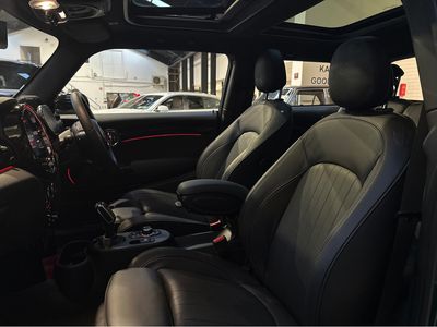 2024 Mini Hatch