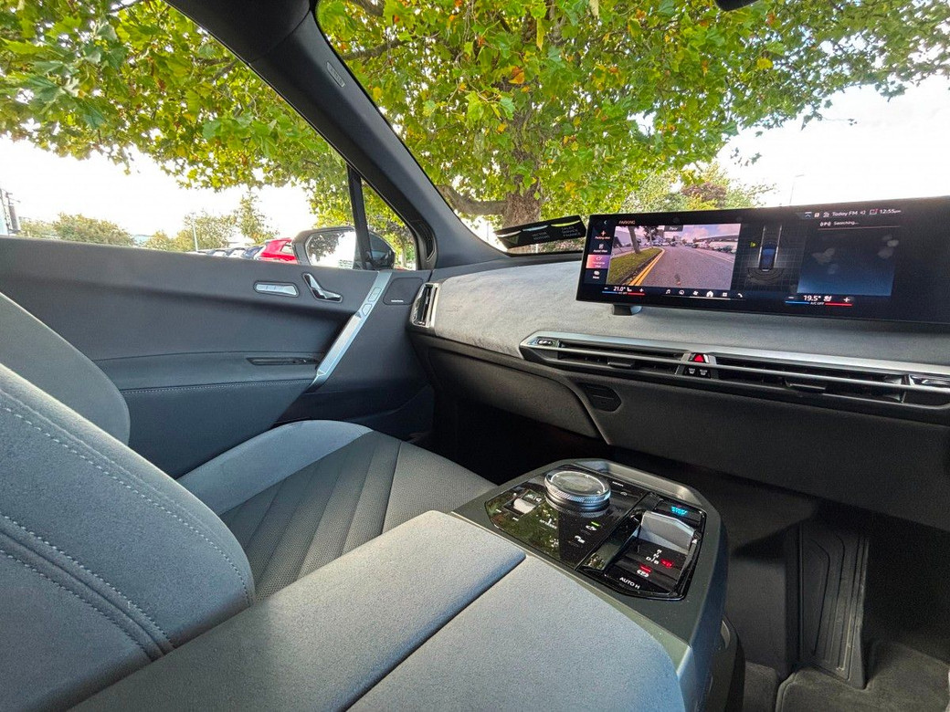2026 BMW iX
