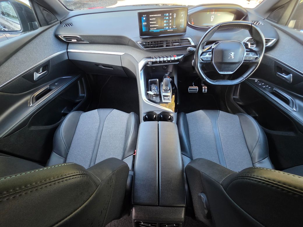 2023 Peugeot 5008