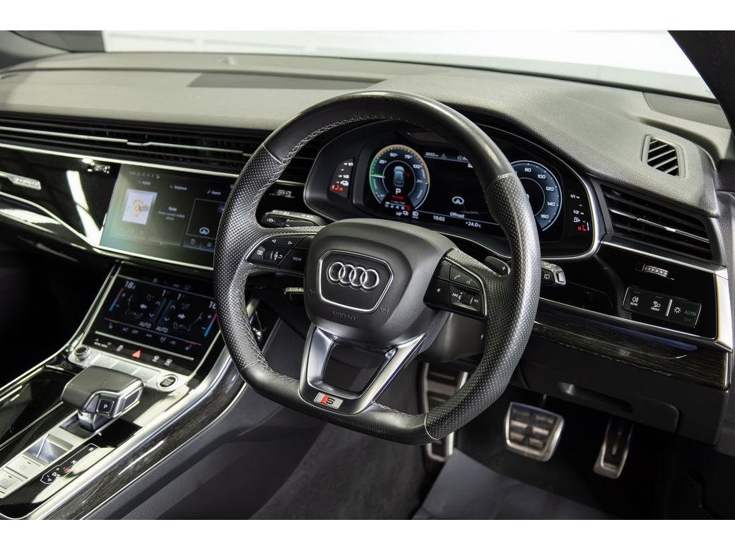 2022 Audi Q8