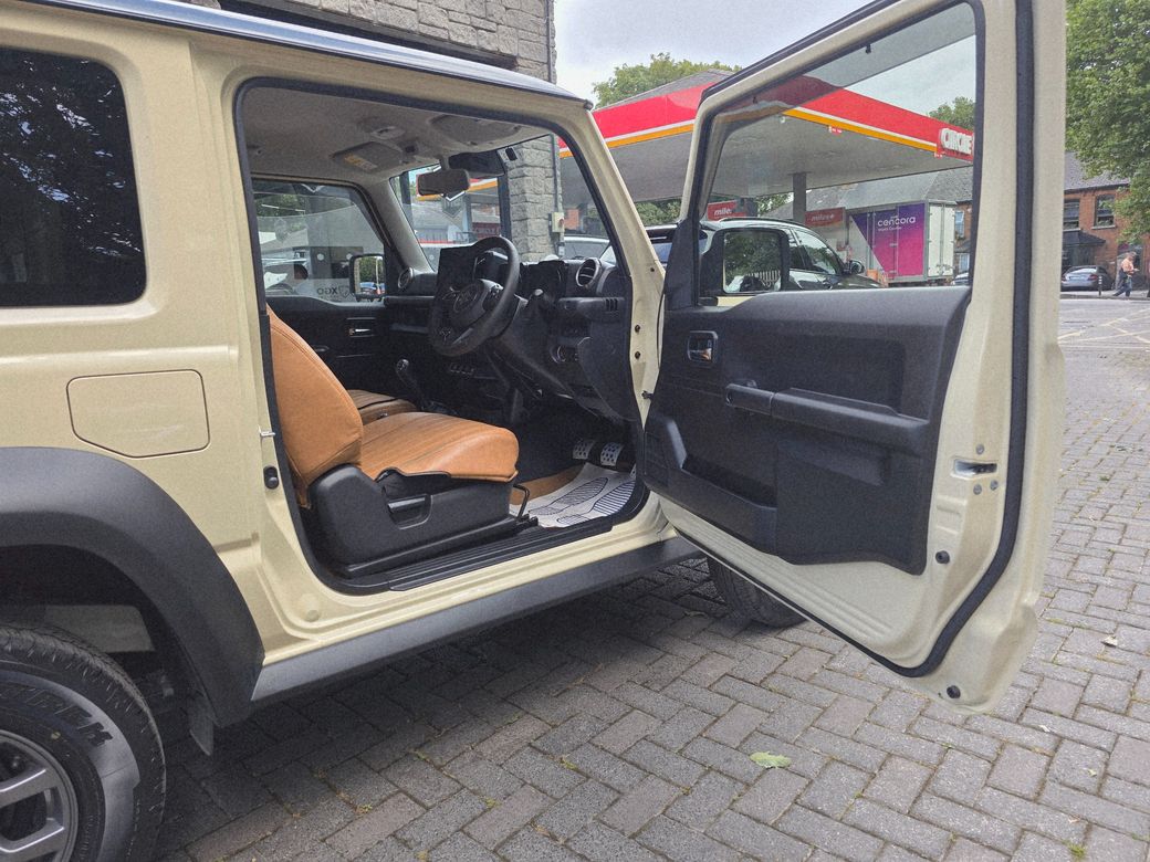 2023 Suzuki Jimny