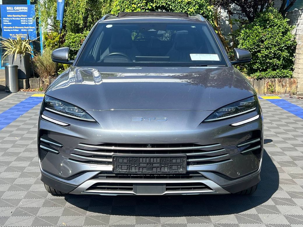 2025 BYD Seal U