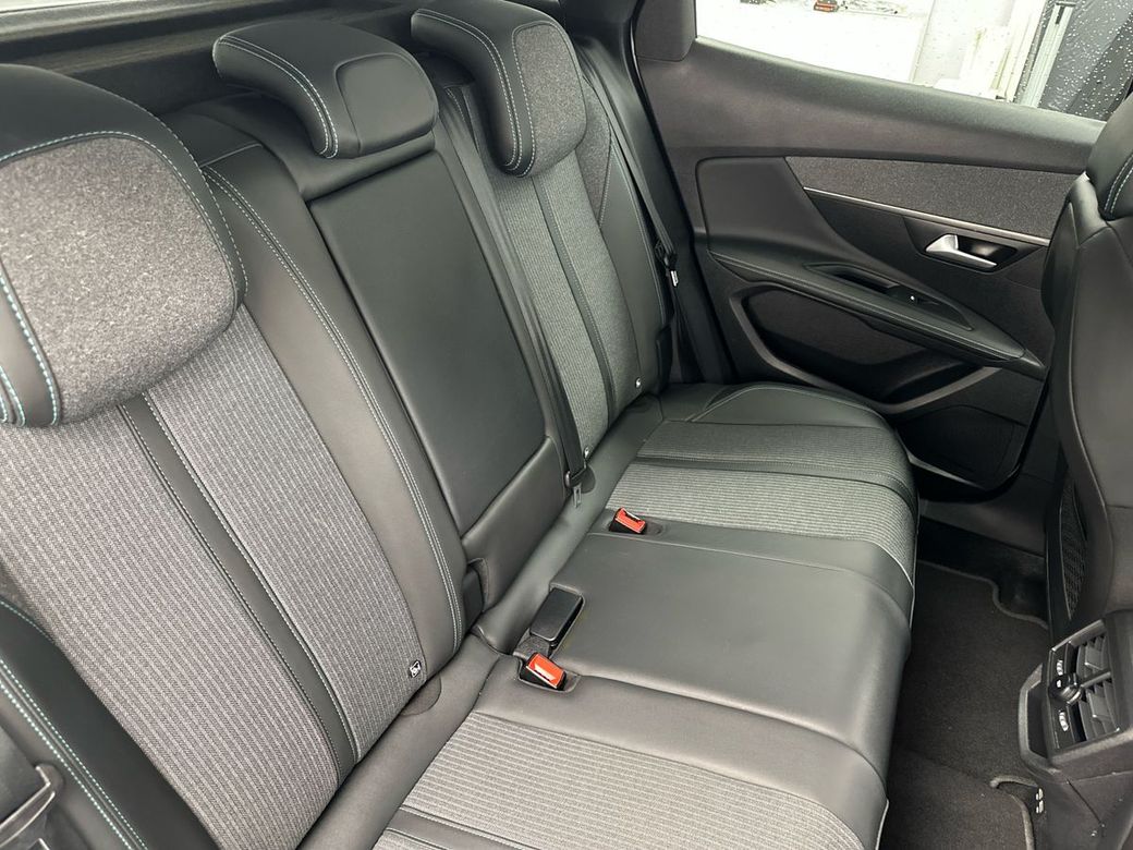 2021 Peugeot 3008