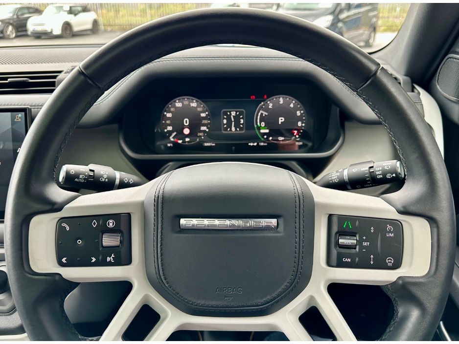 2025 Land Rover Defender