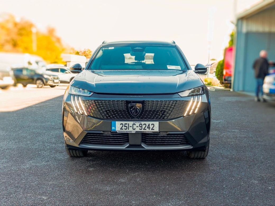 2025 Peugeot 5008