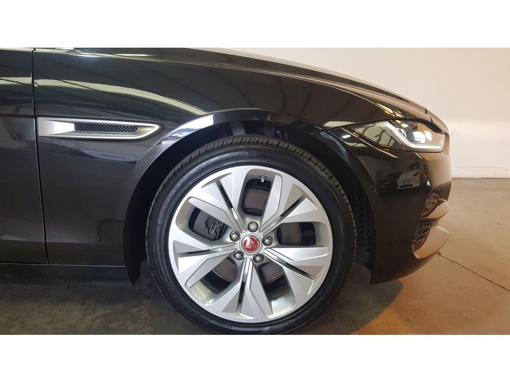 2021 Jaguar XE