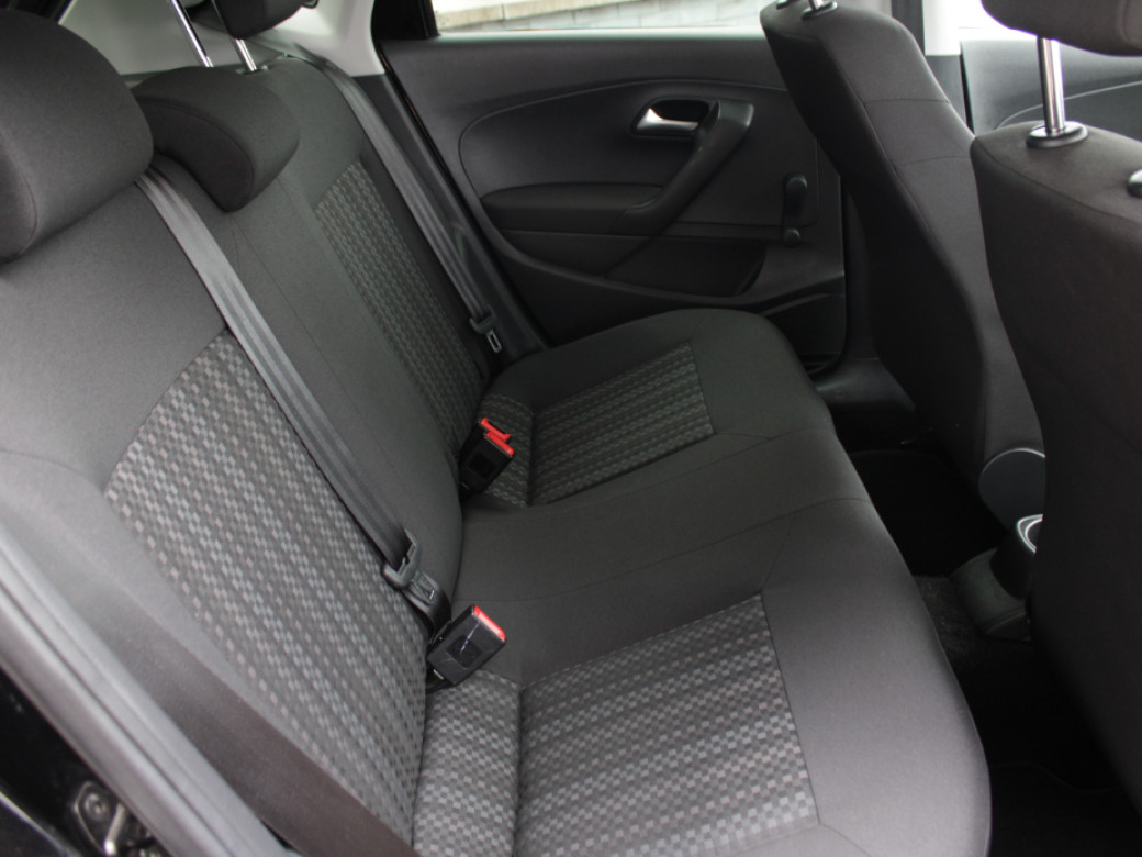 2016 Volkswagen Polo
