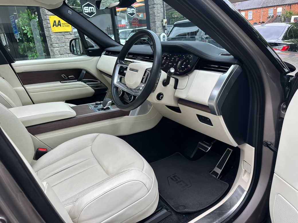 2023 Land Rover Range Rover