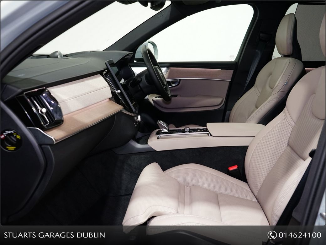 2025 Volvo XC90