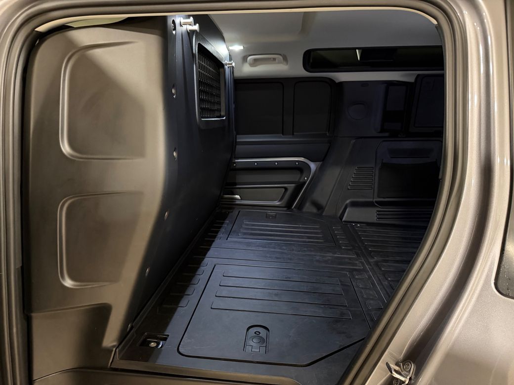 2023 Land Rover Defender