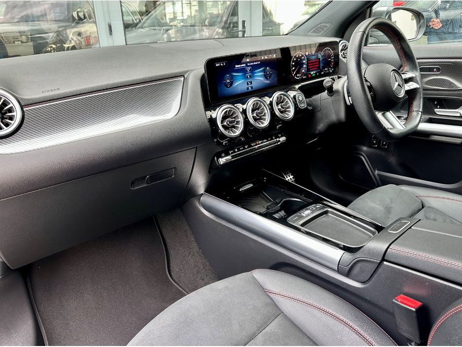 2025 Mercedes-Benz GLA Class
