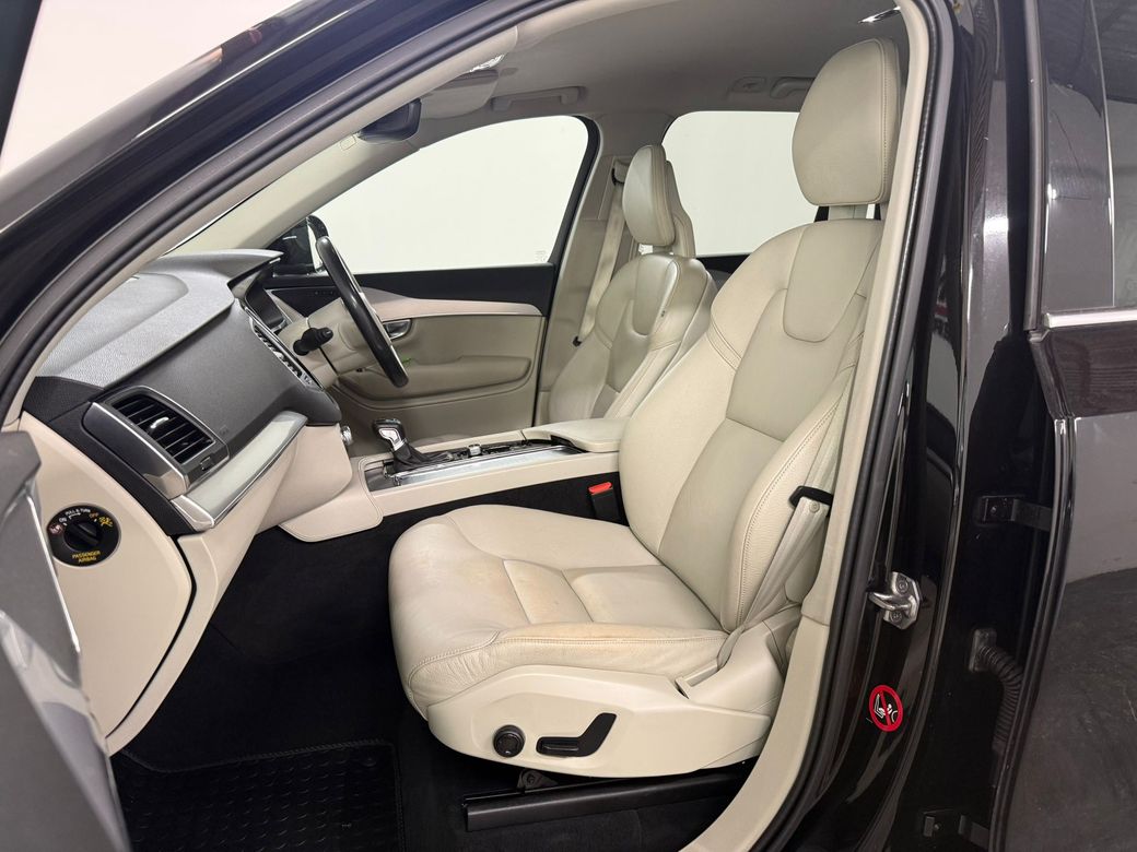 2017 Volvo XC90