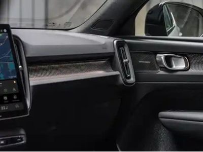 2027 Volvo EX40