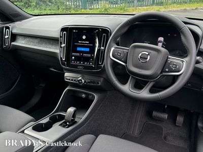 2026 Volvo EX40