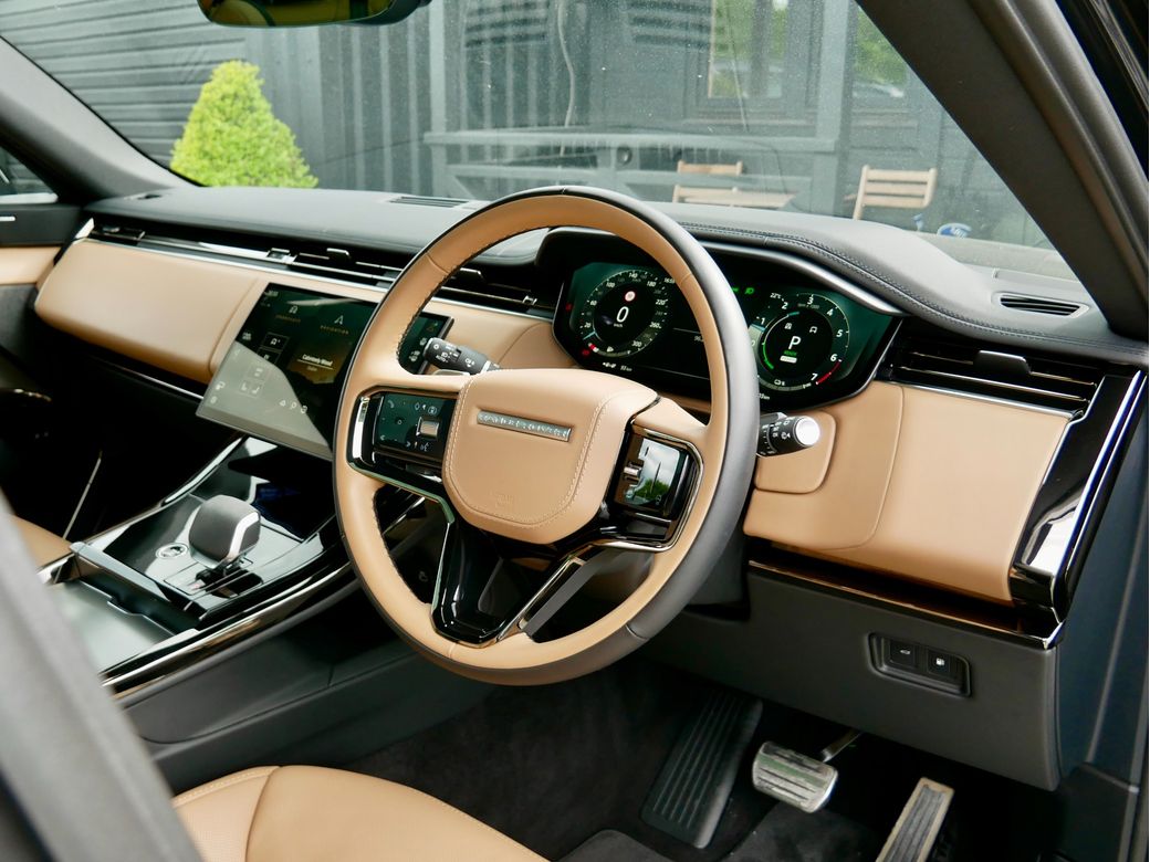 2025 Land Rover Range Rover Sport