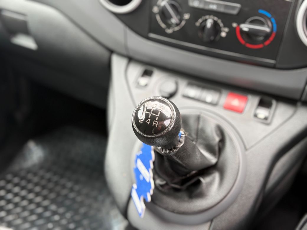 2019 Peugeot Partner