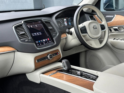 2022 Volvo XC90