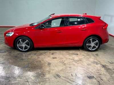2019 Volvo V40