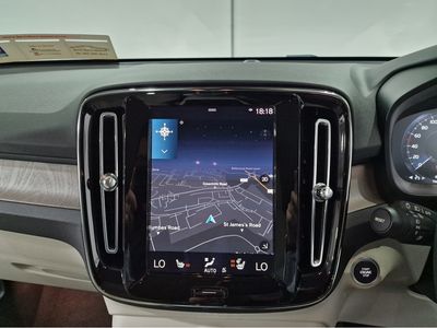 2022 Volvo XC40