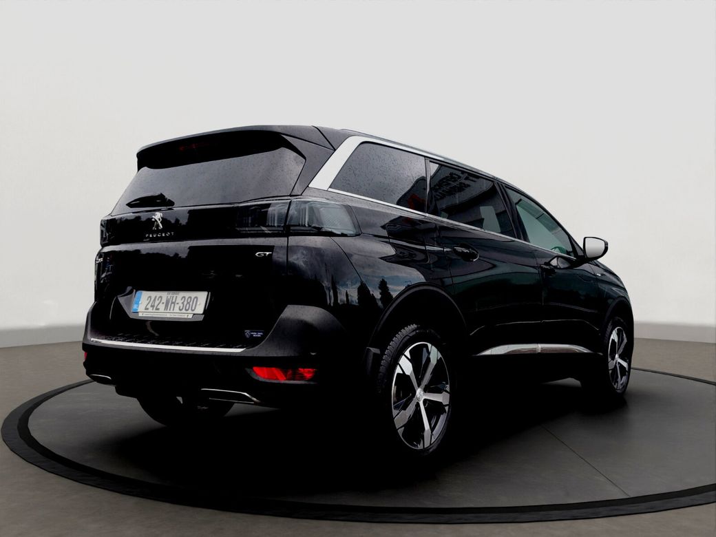 2024 Peugeot 5008